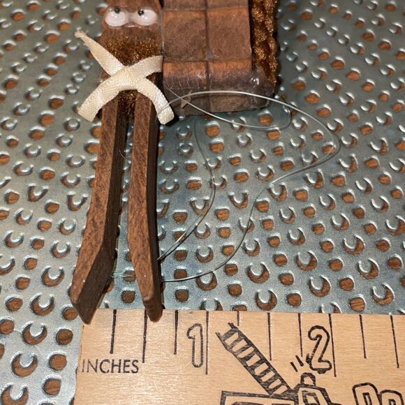 Vintage Handmade Clothespin Reindeer Christmas Ornament - Picture 7 of 7